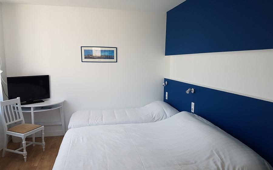 Hotel Spa De La Citadelle Lorient Port-Louis Exteriör bild