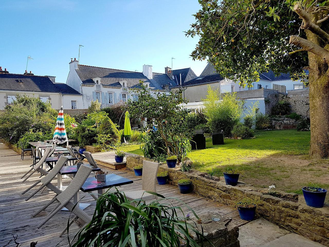 Hotel Spa De La Citadelle Lorient Port-Louis Exteriör bild
