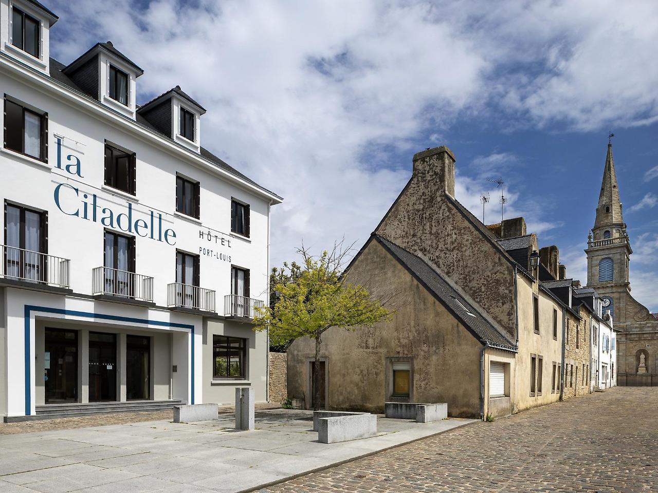 Hotel Spa De La Citadelle Lorient Port-Louis Exteriör bild