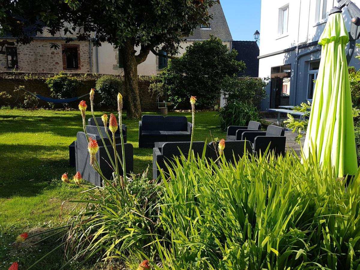 Hotel Spa De La Citadelle Lorient Port-Louis Exteriör bild